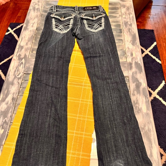 Jeans - Picture 2 of 5